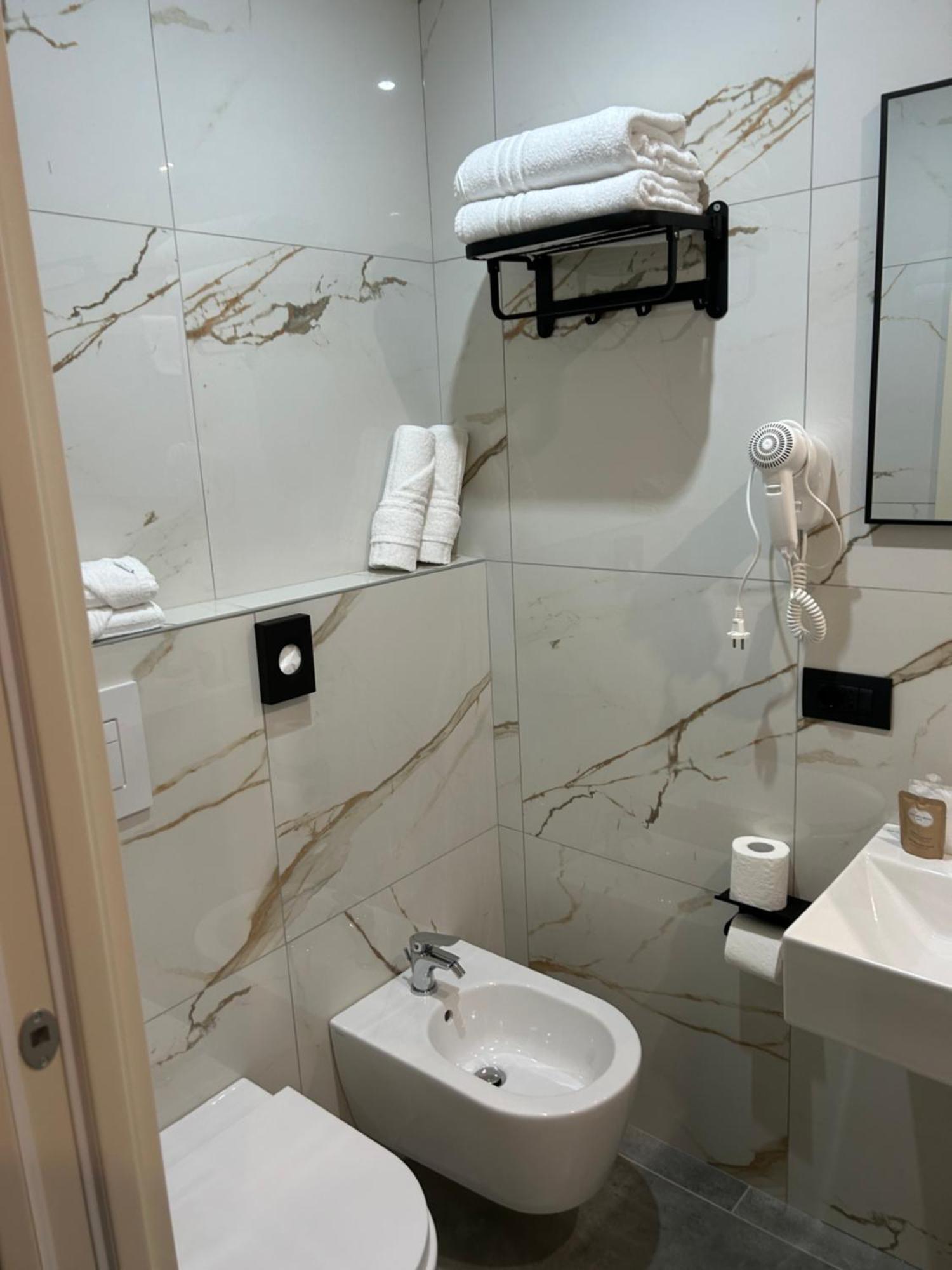 Hotel Stradivari Milan Exterior photo