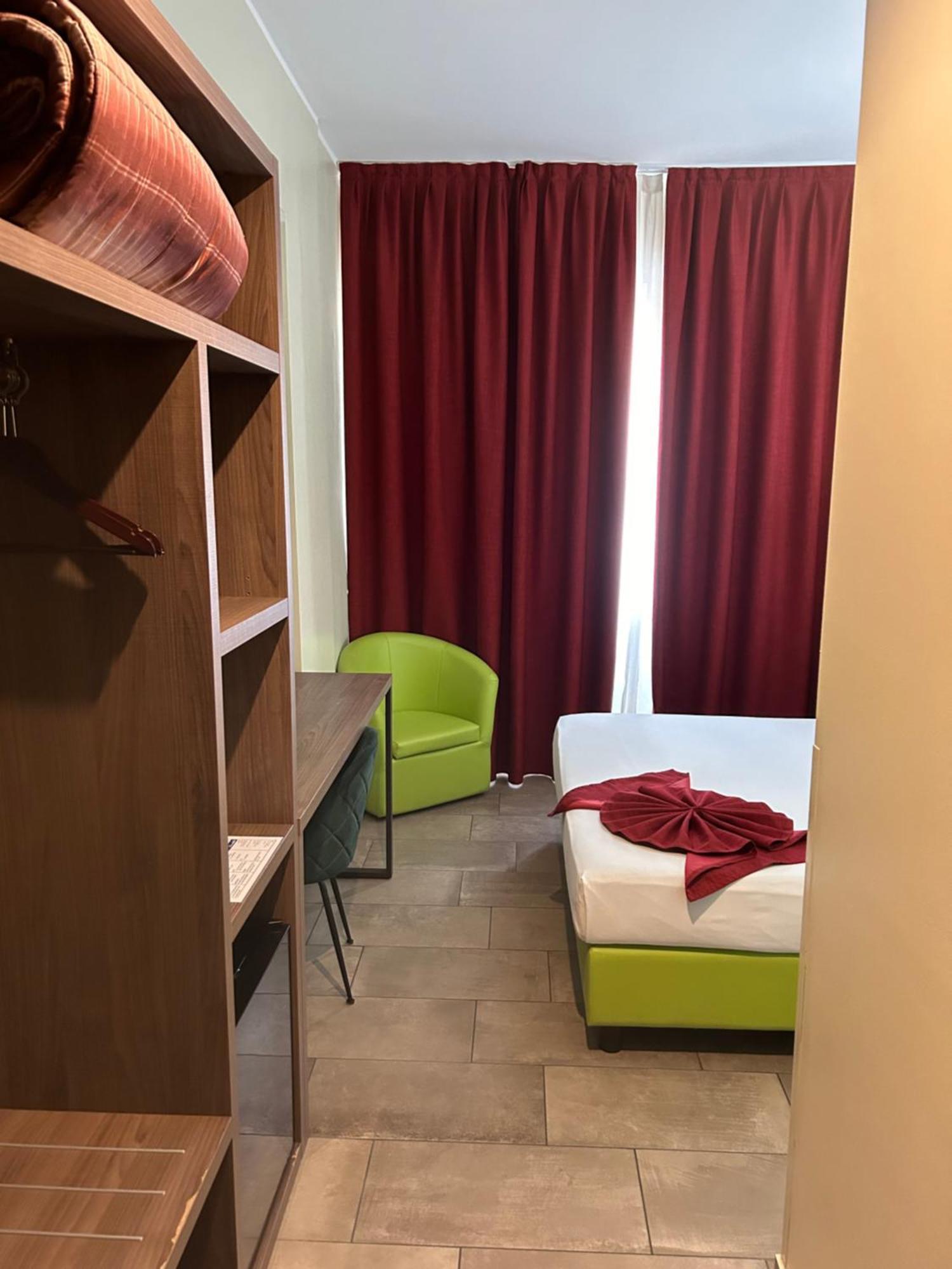 Hotel Stradivari Milan Exterior photo